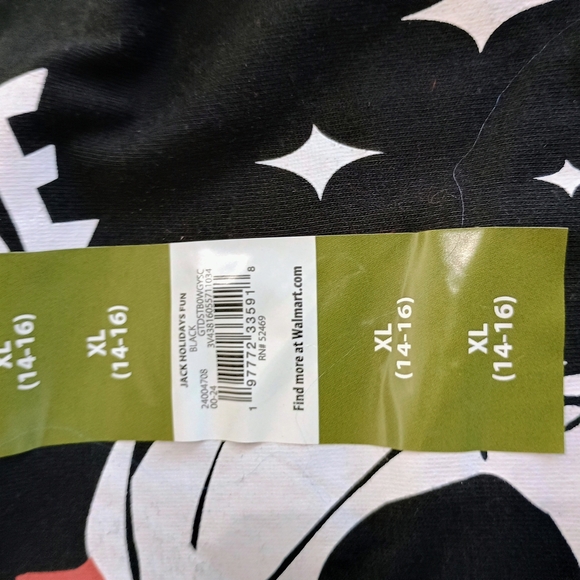 Disney Black T-Shirt with White Nightmare Before Christmas Logo - Picture 3 of 3